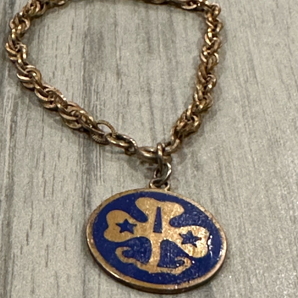 Vintage Girl Scout Charm Bracelet WAGGGS Scout Guide Chain great for a Collector